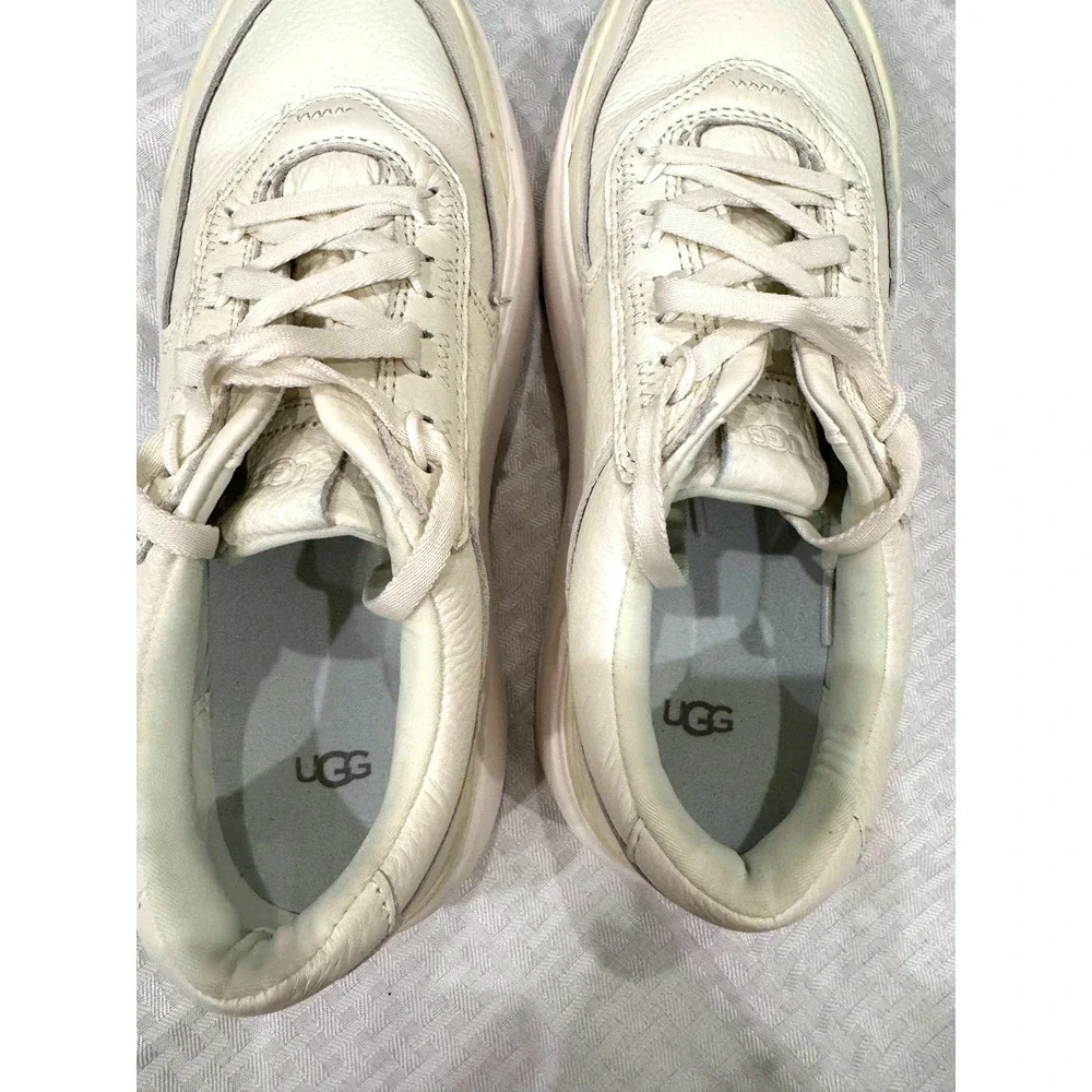 UGG Women's Platform Sneakers Cream Leather Chunky Lace Up Casual Shoes‎ Size 9